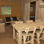 Duinhoeve 홀리데이파크 4*