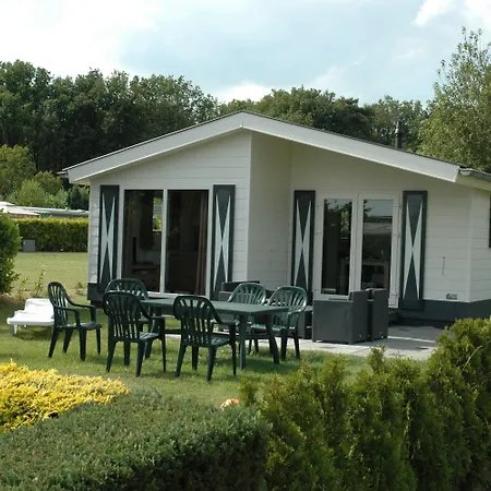 Aldeamento Turístico Duinhoeve 4*