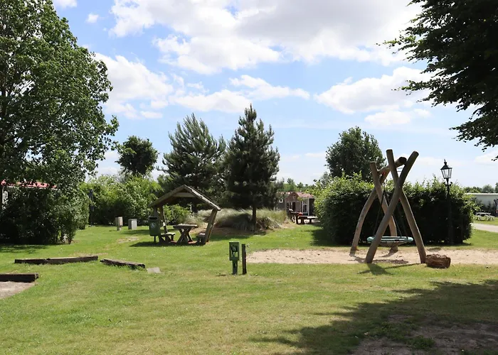 Duinhoeve Aldeamento Turístico Udenhout