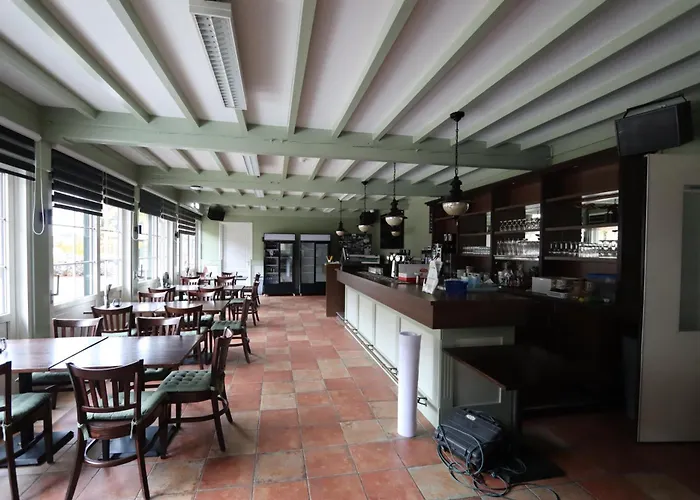 Aldeamento Turístico Duinhoeve 4*